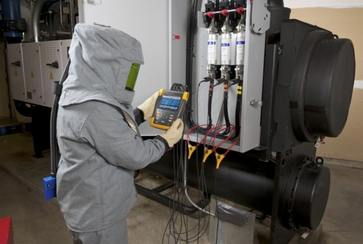 Анализатор качества электроэнергии Fluke 434 серии II [4116638]