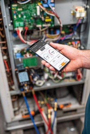 Цифровой манометрический коллектор Testo 550 s комплект 2 в кейсе [05645502]