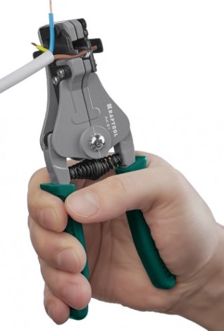 Инструмент для снятия изоляции KRAFTOOL АК-61 полуавтоматический 0.5-6 мм2 [22683]