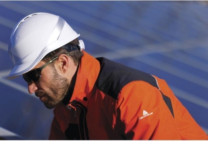 Каска Delta Plus DIAMOND VI WIND с вентиляцией, оранжевая [DIAM6WTRORFL]