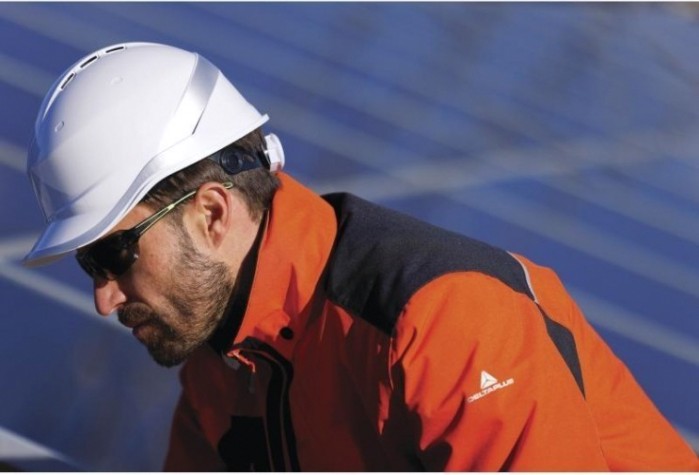 Каска Delta Plus DIAMOND VI WIND с вентиляцией, желтая [DIAM6WTRJAFL]