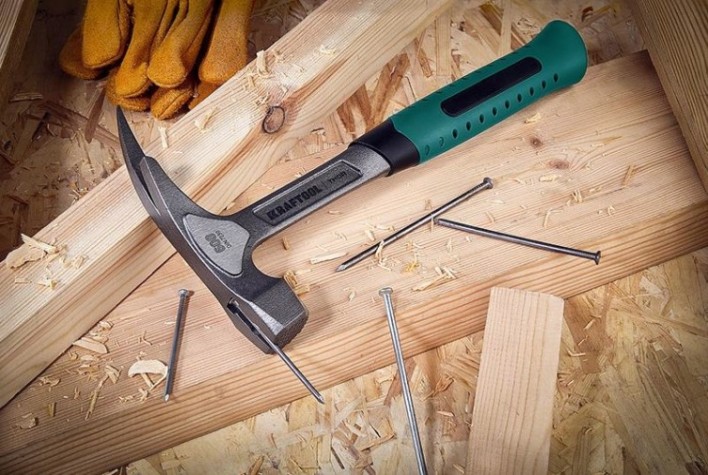 Молоток кровельщика KRAFTOOL "THOR" 600 г, цельнокованый, с магнитом [20181]