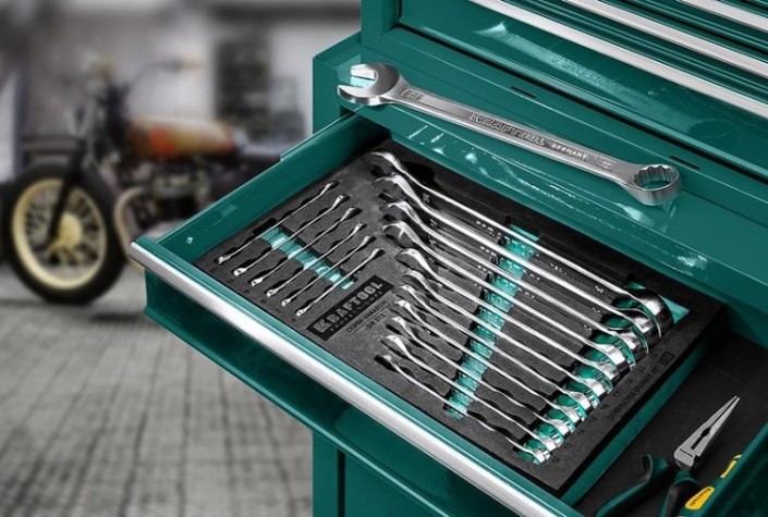 Набор комбинированных гаечных ключей KRAFTOOL 6-32 мм, 18 предметов 27079-H18E [27079-H18E]