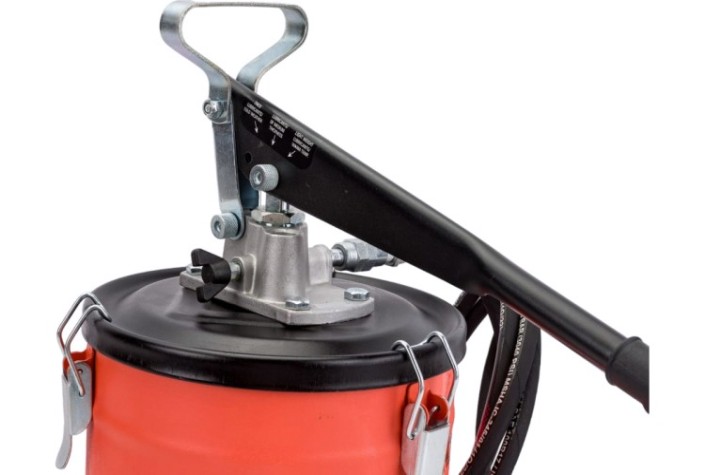 Нагнетатель смазки Petropump PP210023 ручной емкостью 10 кг, 275 бар