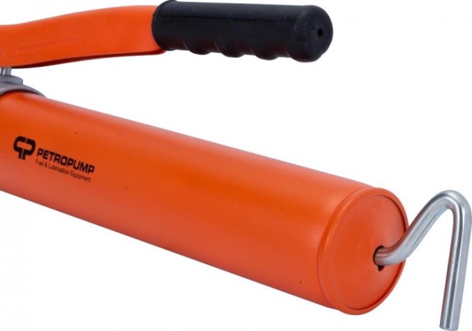 Шприц Petropump PP100100 рычажный, 413атм, 500см3, шланг