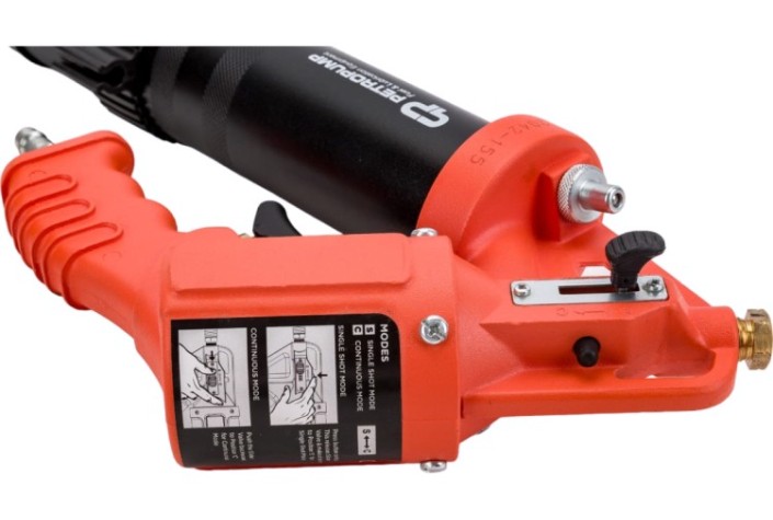 Шприц плунжерный пневматический Petropump PP100307 для смазки, 413 бар, 1/8" bspt, гибкий шланг